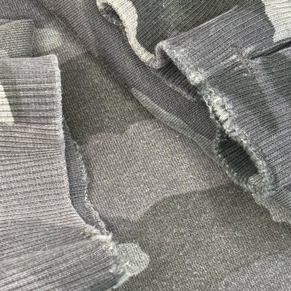 Lululemon Scuba Hoodie Full Zip Size 8 – Grey Camo – Discontinued - Picture 7 of 8